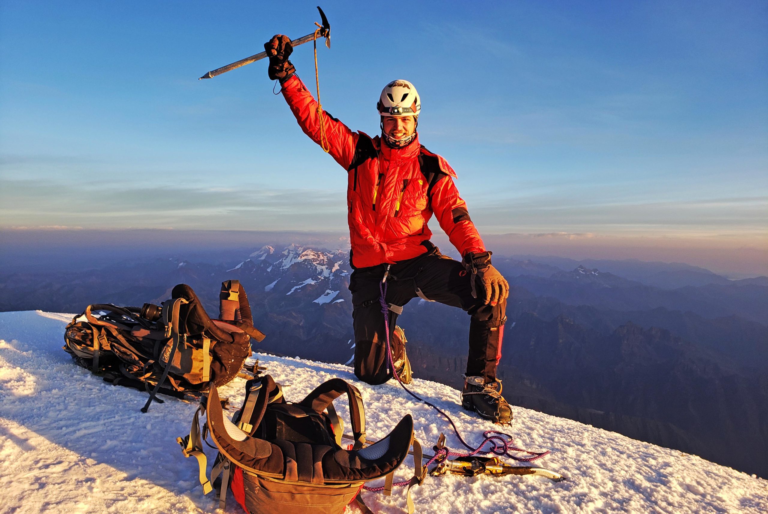 trek-ajuani-huayna-potosi