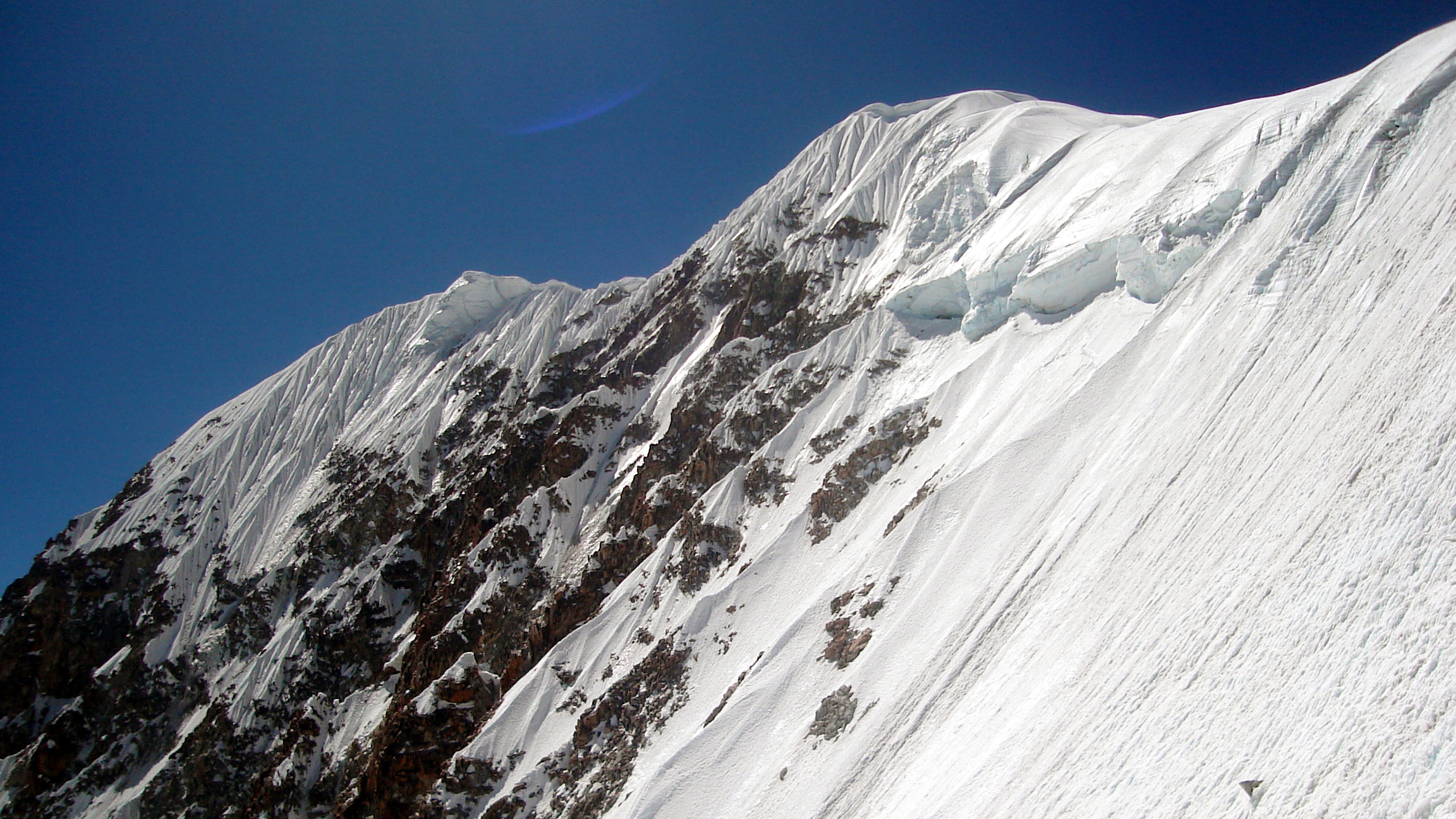 West face of illampu